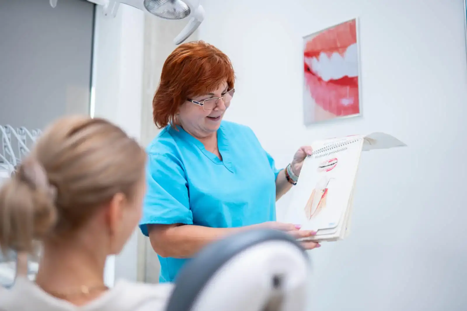 Jednodňová implantácia: kedy je možné zaviesť implantát hneď po extrakcii zuba